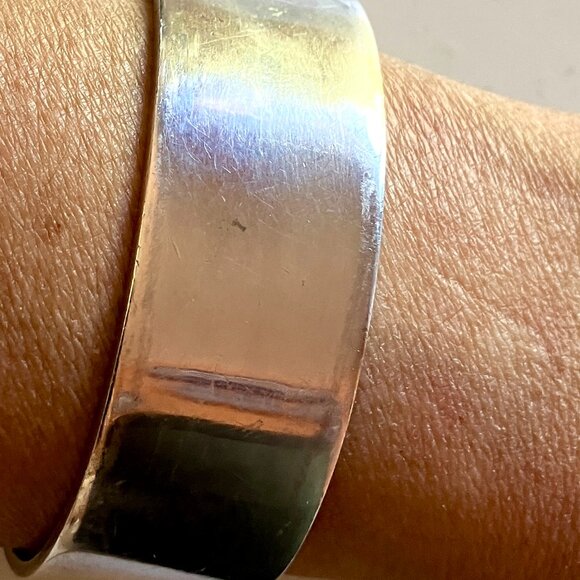 Pair of beautiful Sterling Silver Cuff Bangle Bracelets - Picture 4 of 5